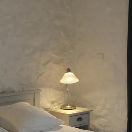 De La Cherine Кенсон