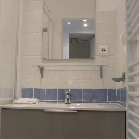 De La Cherine 4* Кенсон