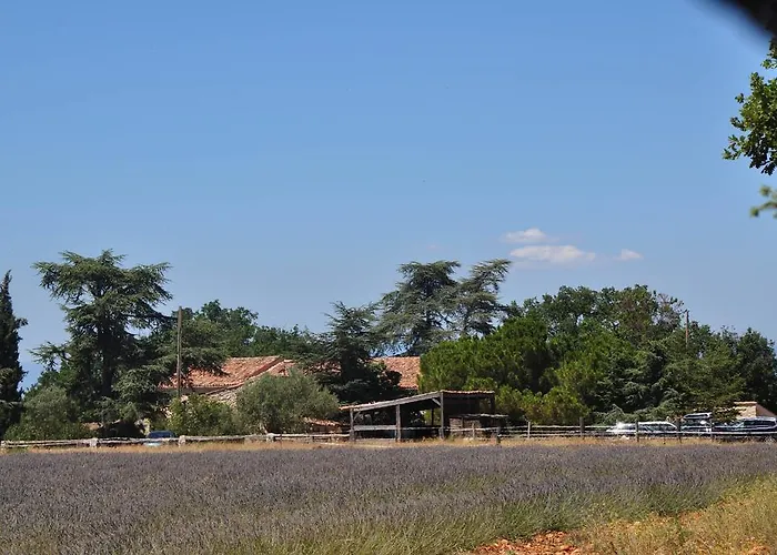 De La Cherine Quinson