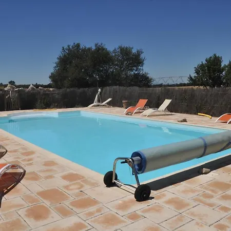 Bed & Breakfast Le Mas De La Cherine 3*