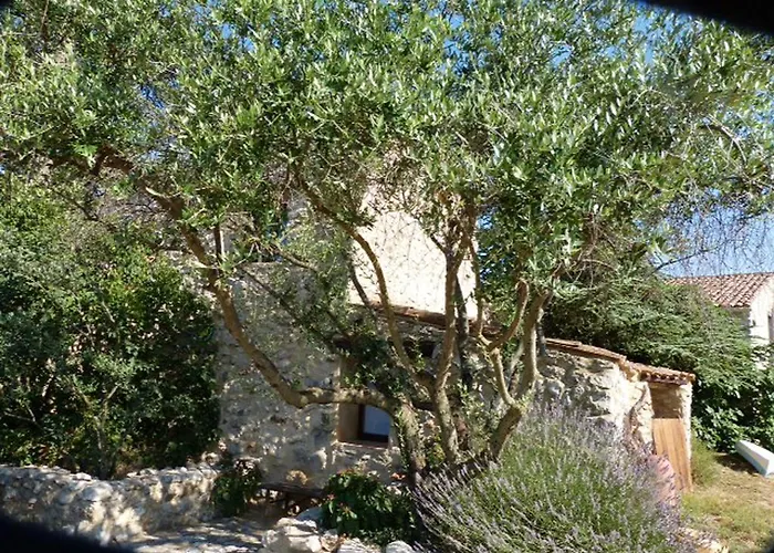 De La Chérine Bed & Breakfast Quinson